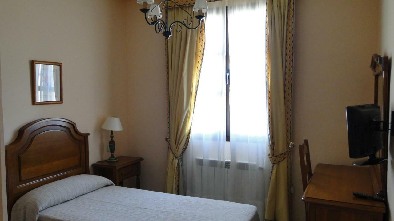 Hostal Las Paneras Ávila Ngoại thất bức ảnh